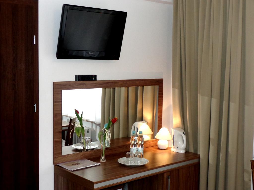 Adamar Jastrzebia Gora Bed and Breakfast Buitenkant foto